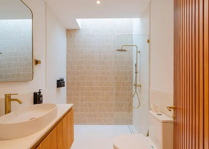 Valli - 3br Guest Favourite - Bingin Holiday home *